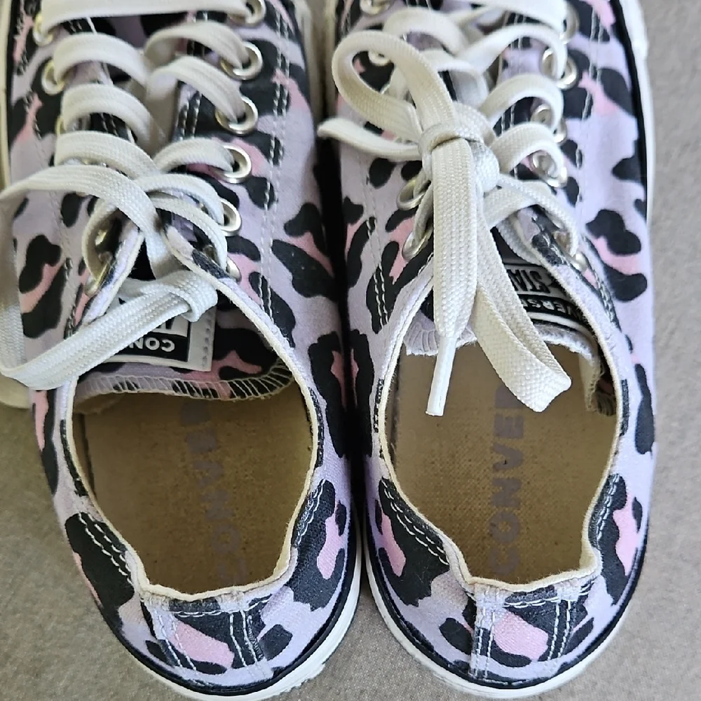 Converse Women's Stylish Leopard Animal Print Sneakers 6 - Picture 9 of 12